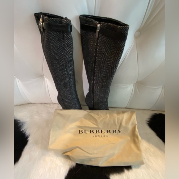 Burberry Herringbone Heeled Boots - Picture 7 of 7